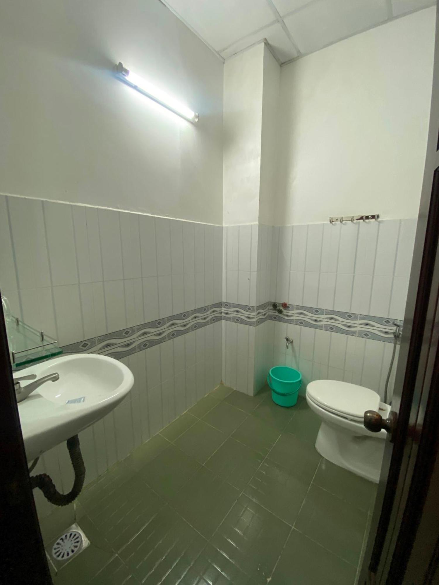Khách Sạn Kim Phụng Ngân Cần Thơ Extérieur photo