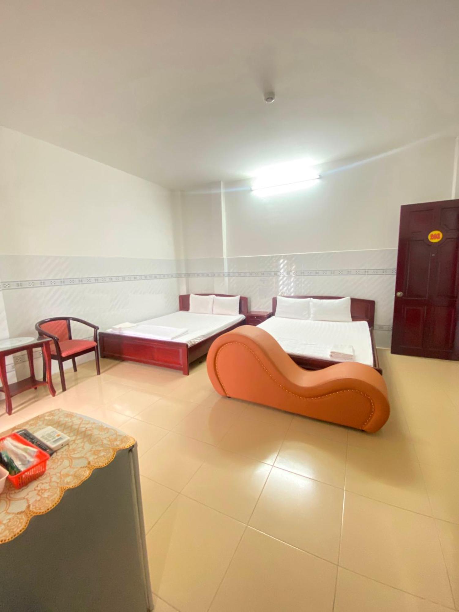 Khách Sạn Kim Phụng Ngân Cần Thơ Extérieur photo