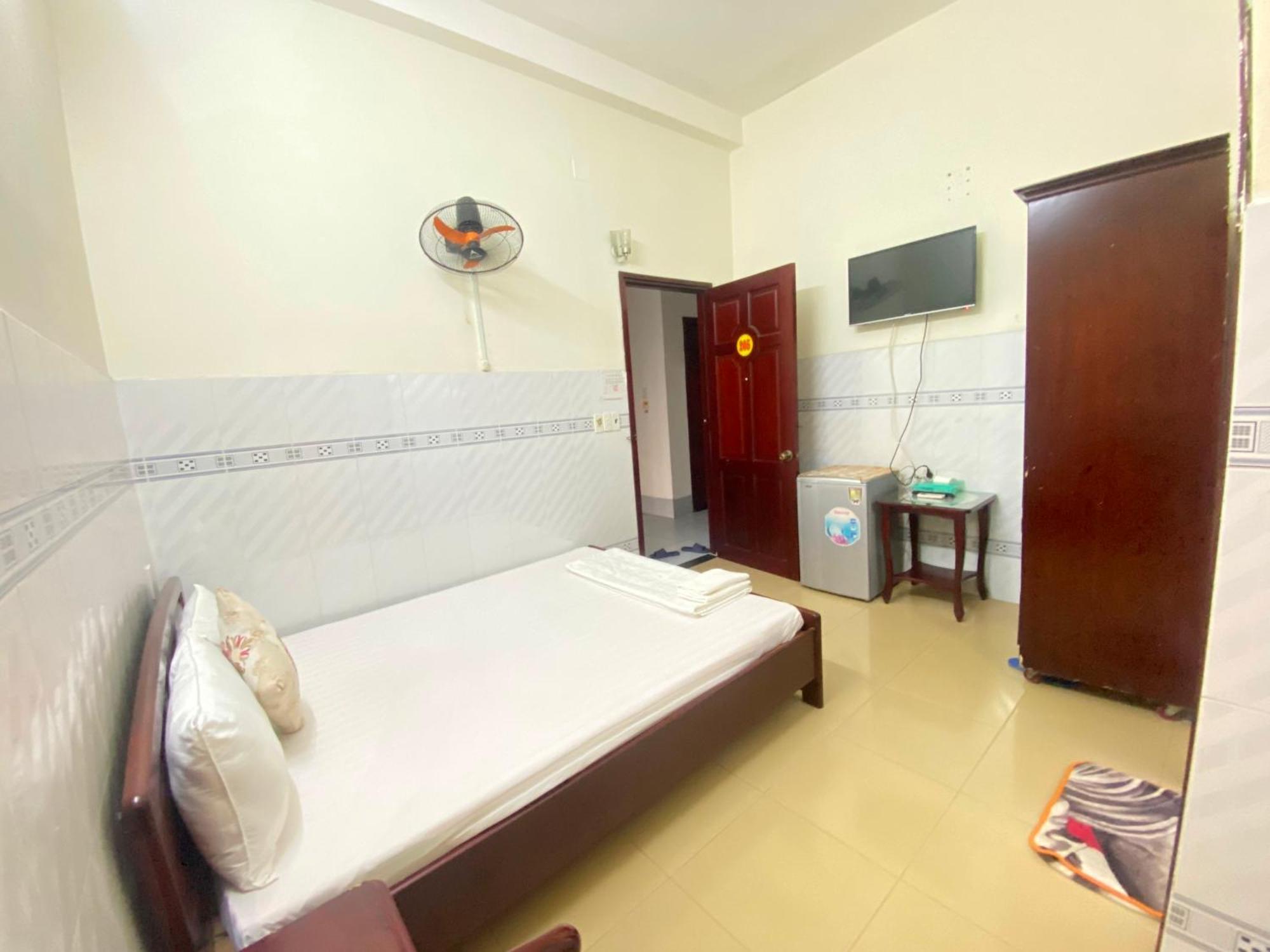 Khách Sạn Kim Phụng Ngân Cần Thơ Extérieur photo