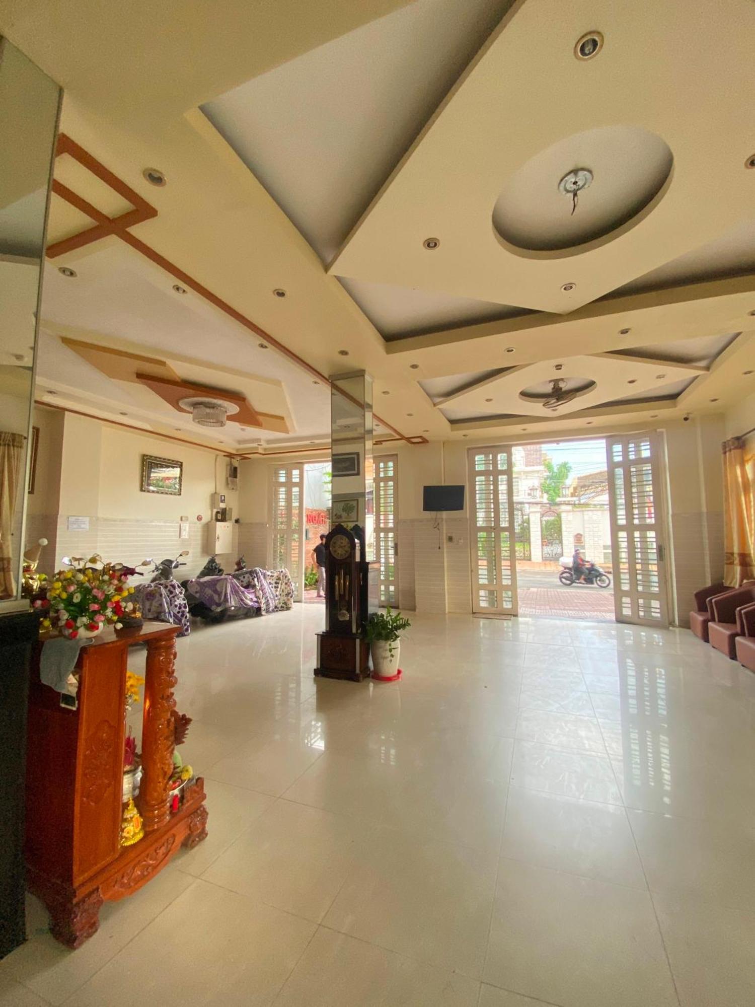 Khách Sạn Kim Phụng Ngân Cần Thơ Extérieur photo